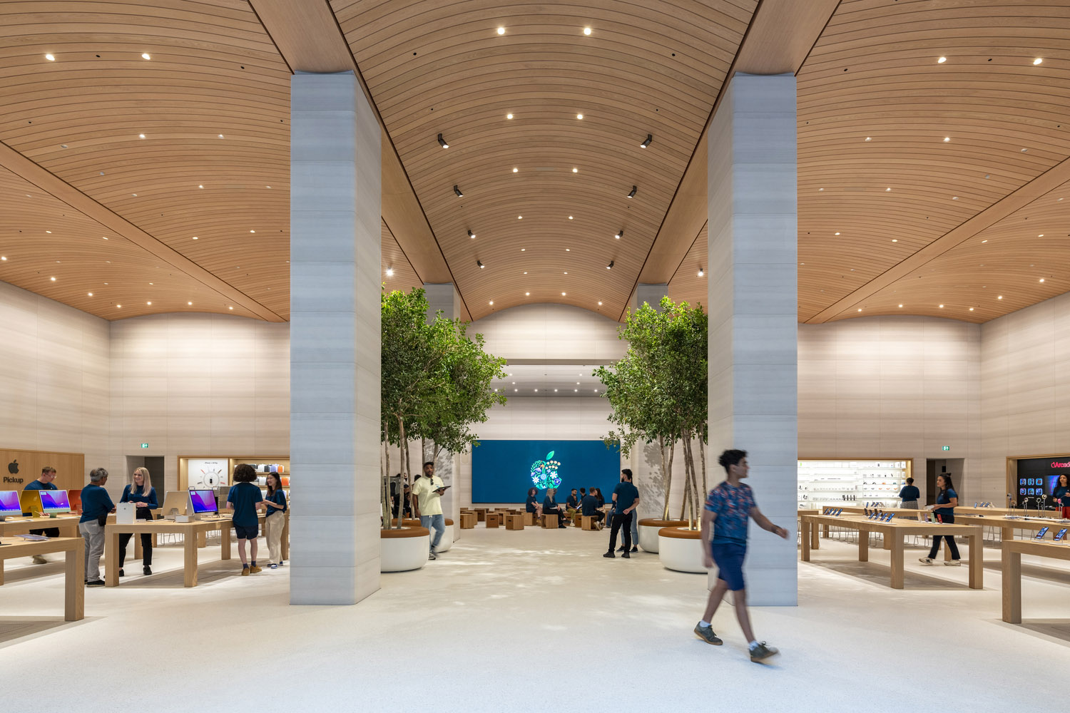 Foster + Partners,苹果伦敦布朗普顿路店,苹果零售店设计,Apple Store,福斯特建筑事务所,苹果体验店店,英国,伦敦