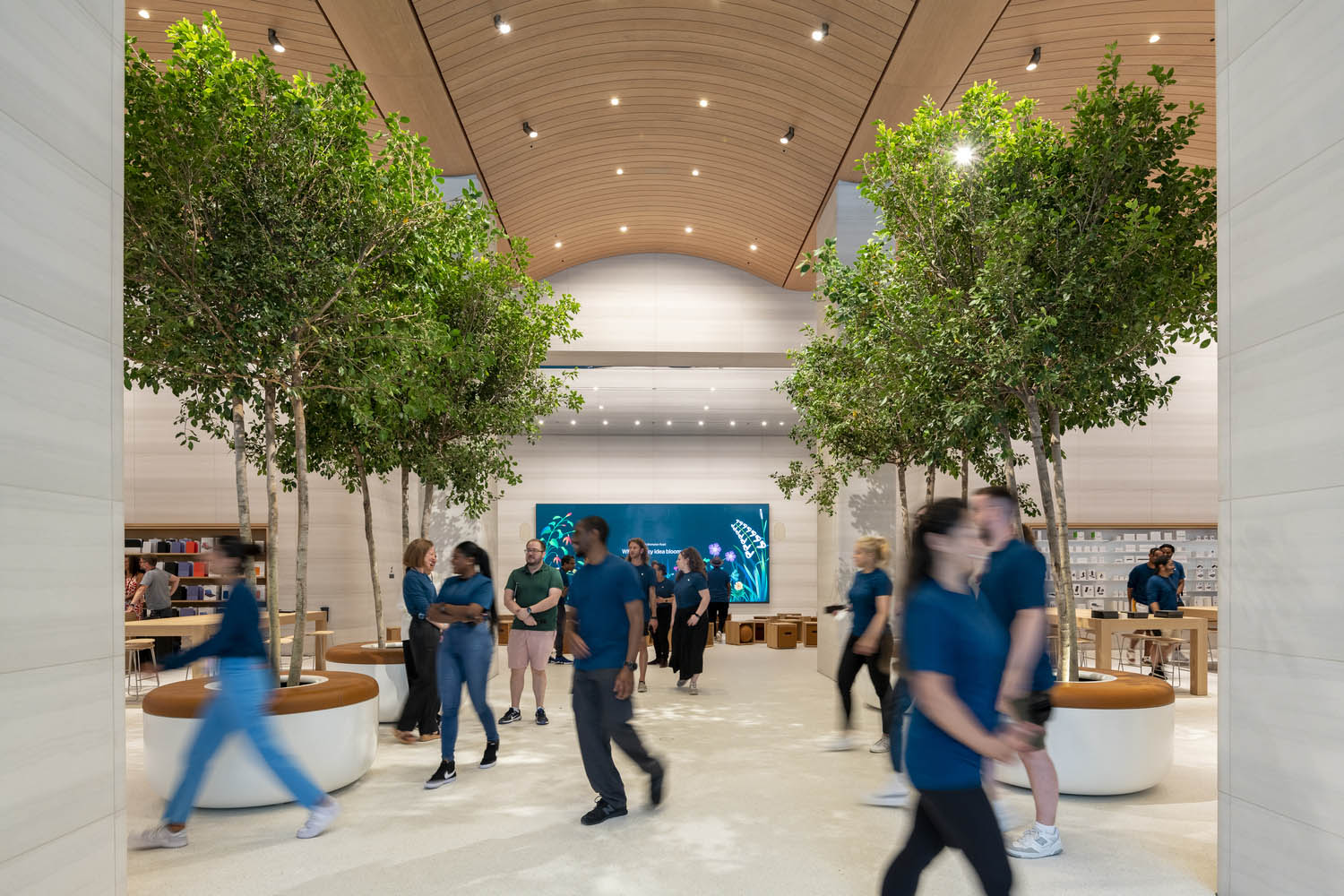 Foster + Partners,苹果伦敦布朗普顿路店,苹果零售店设计,Apple Store,福斯特建筑事务所,苹果体验店店,英国,伦敦