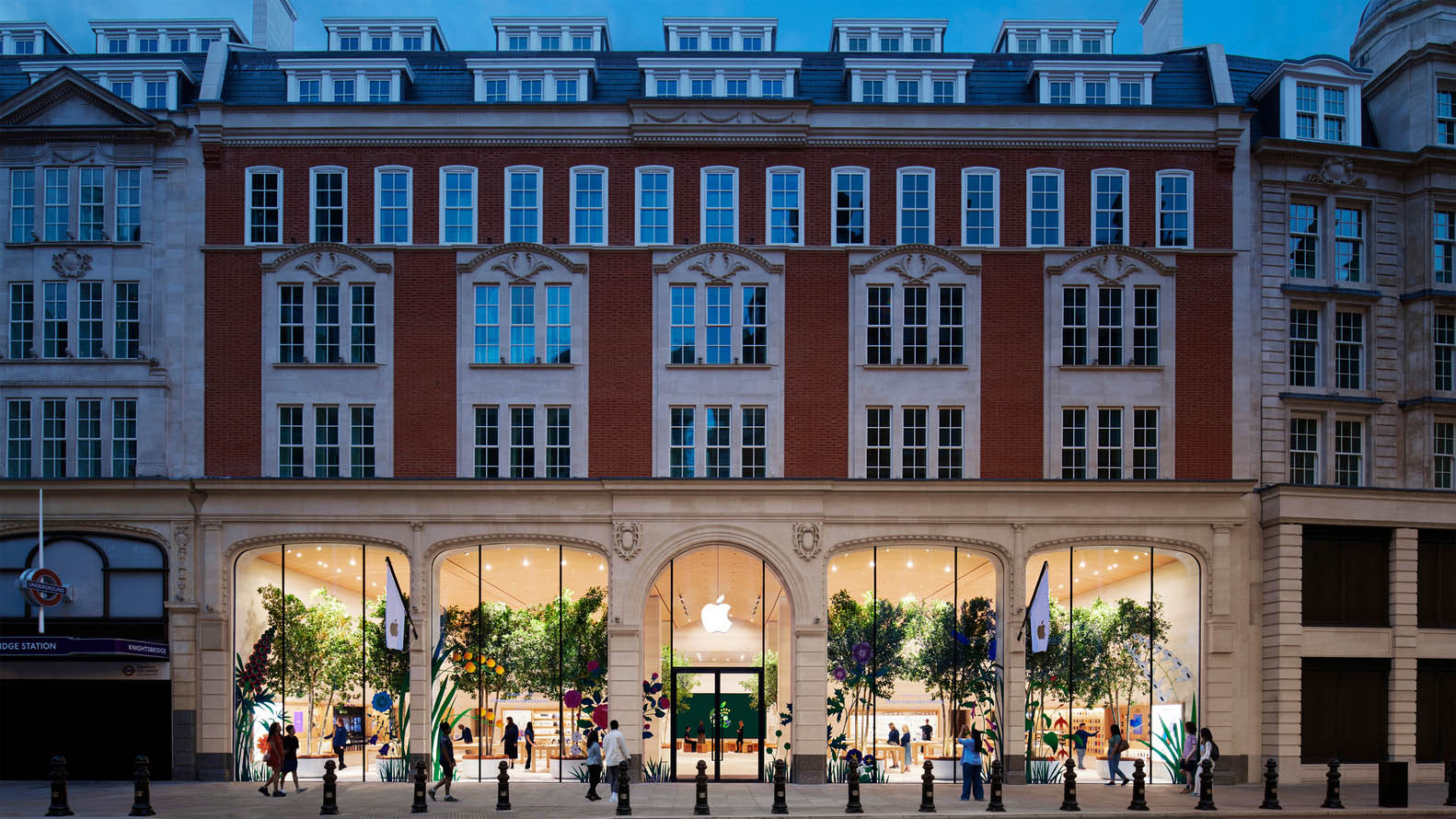 Foster + Partners,苹果伦敦布朗普顿路店,苹果零售店设计,Apple Store,福斯特建筑事务所,苹果体验店店,英国,伦敦