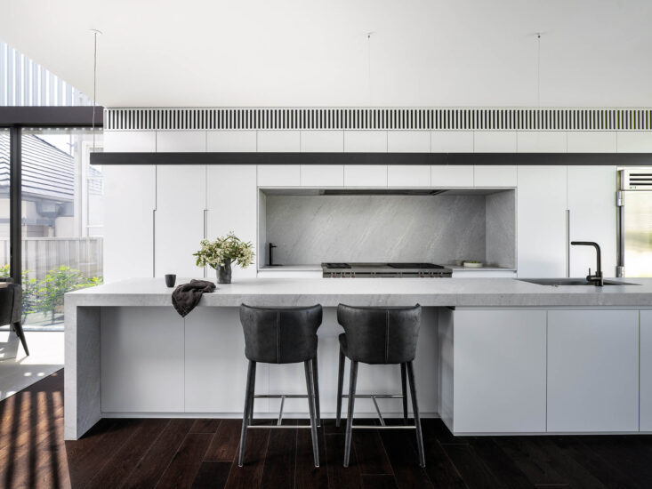 pH+ Architects | 悉尼光线充足的家庭住宅改造