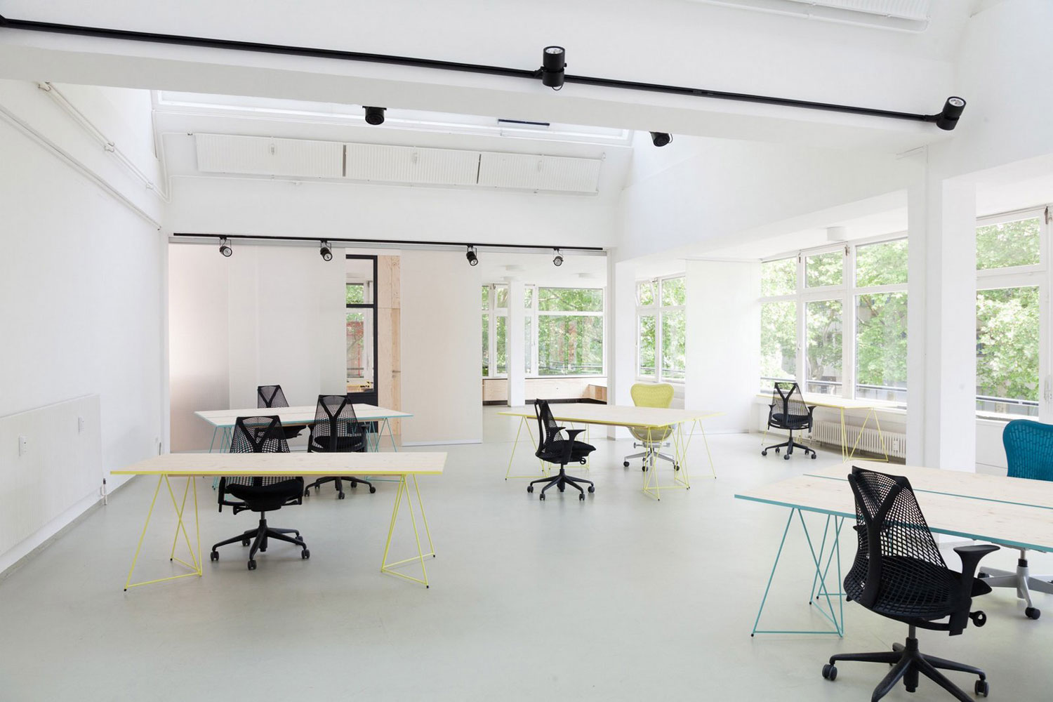 coworking联合办公，coworking-spaces