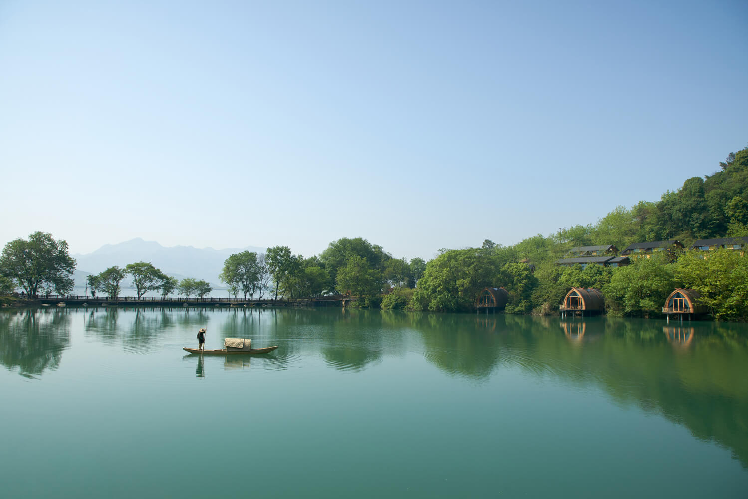 酒店设计，度假村设计，度假酒店设计，杭州富春江船屋，精品民宿设计，设计酒店，中国美术学院风景建筑设计研究总院