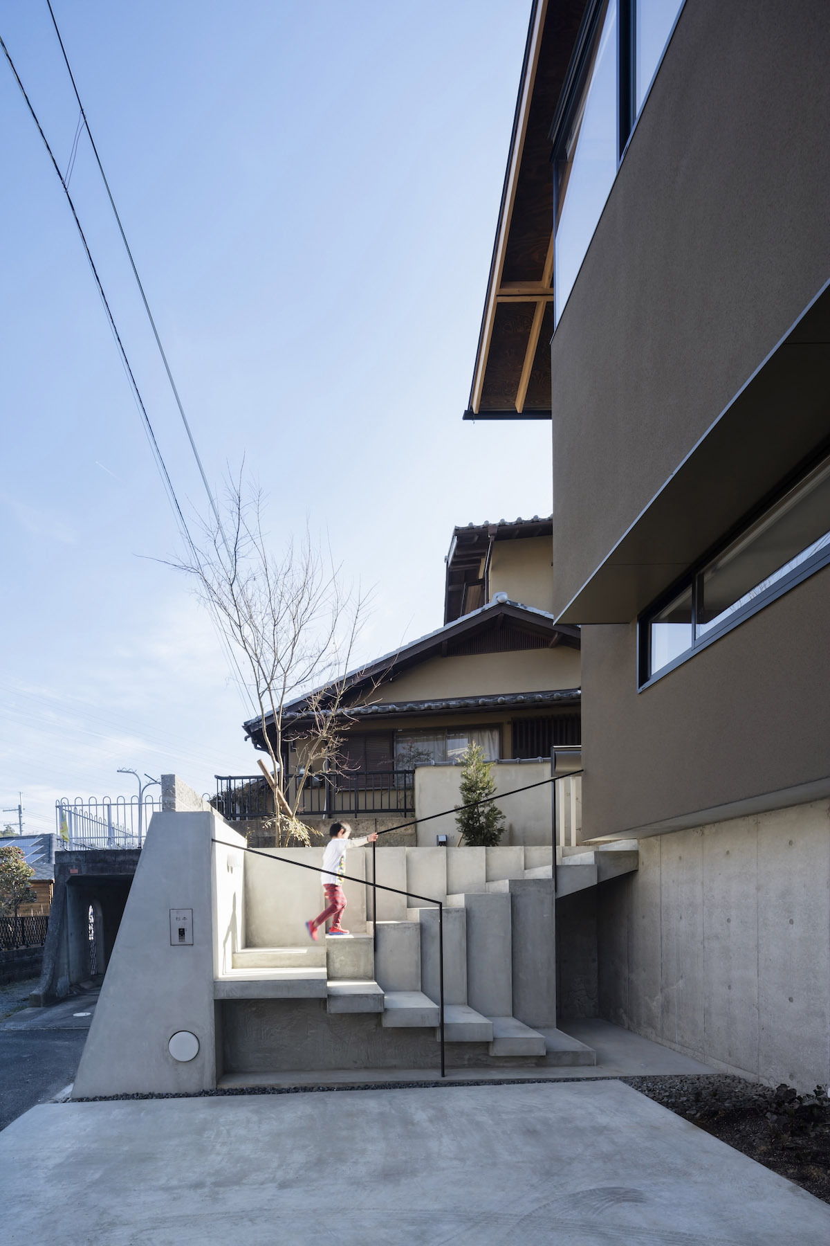 住宅设计，日本高槻市，天窗住宅，建筑改造，建筑设计