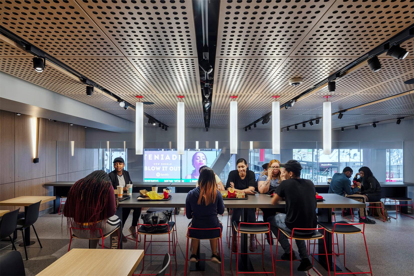 餐饮空间，国外餐厅设计，麦当劳，餐厅，Landini Associates，纽约