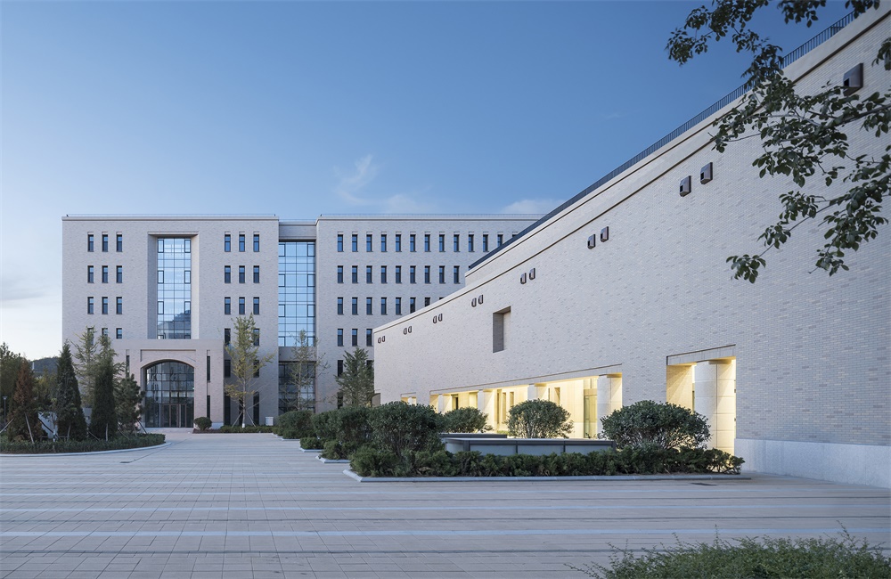 浙江大学建筑设计研究院，教学楼设计，经管学院教学楼，建筑设计