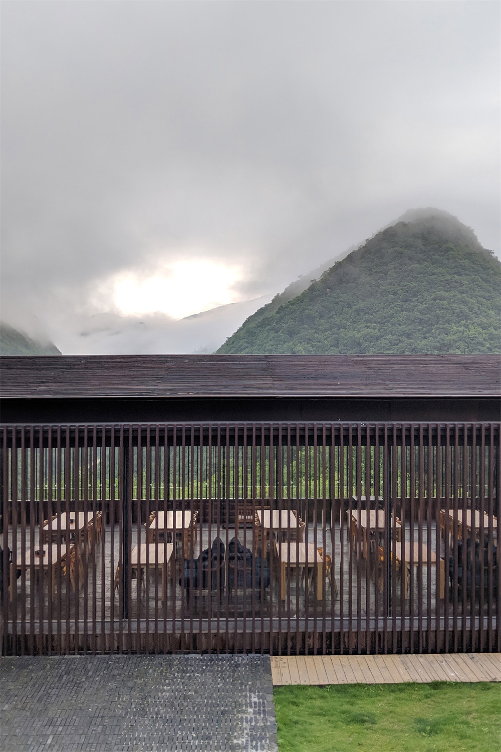 餐饮空间，餐厅建筑，餐厅设计，山间餐厅酒吧，贵州遵义，休耕建筑