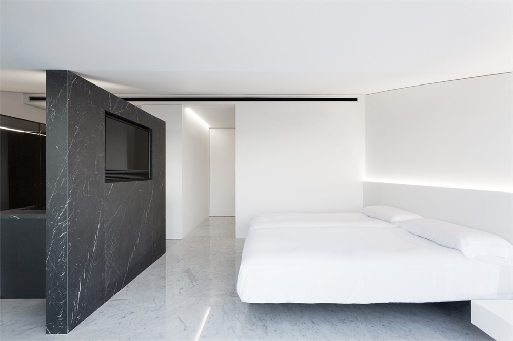 住宅空间，西班牙，Fran Silvestre Arquitectos，改造设计，penthouse住宅，极简主义