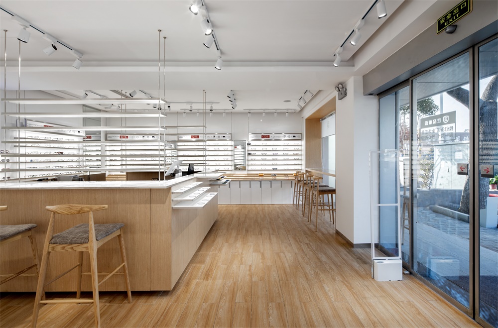 NAN Architects，丹阳，眼镜店设计，青山良镜，国际眼镜店，项目投稿