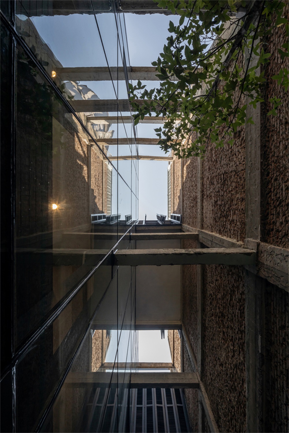 设计酒店，建筑改造，曼谷，IDIN Architects，旅馆改造