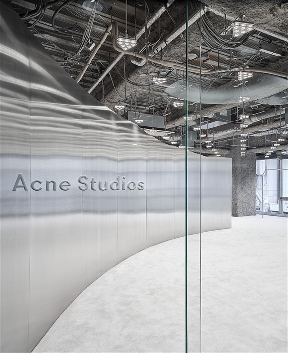 商业空间，零售空间，零售店设计，品牌店设计，名古屋，Acne Studios，服装店设计