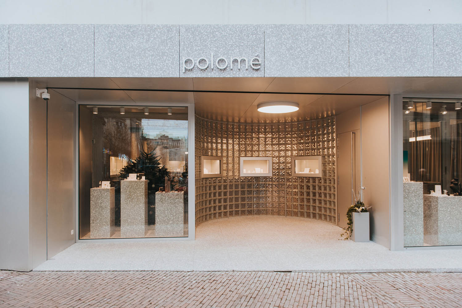 Goffart-Polomé Architectes,珠宝店设计,零售店设计,图书馆设计,珠宝店设计案例,店铺设计,珠宝展示店设计,Polomé Jewelry Store