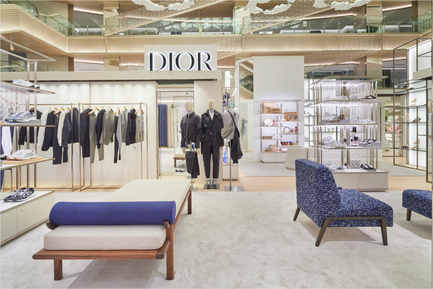 迪奥,服装店设计,巴黎迪奥旗舰店,PARIS DIOR FLAGSHIP STORE,服装店设计案例,DIOR STORE DESIGN ,国外服装店设计案例,东京银座迪奥店,TOKYO DIOR STORE