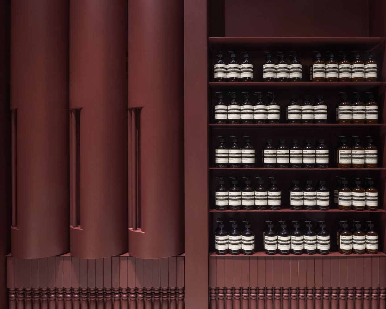 Aesop,Aesop店设计,Aesop店铺,零售店设计,香水店设计,化妆品店,品牌体验店,伊索化妆品店,Odami,加拿大,伊索体验店