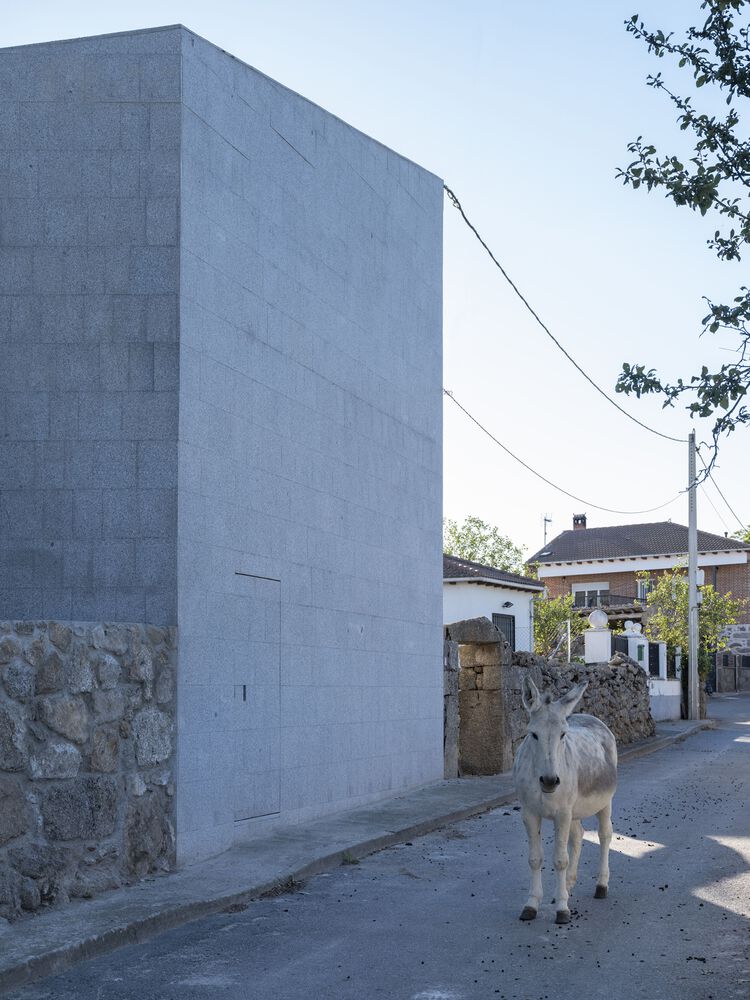 Raúl Almenara,西班牙,住宅设计,国外住宅设计案例,极简风格,庭院住宅,独栋住宅,140㎡,乡村住宅设计