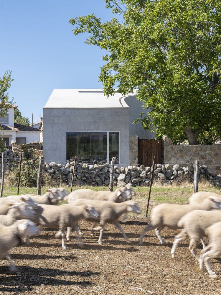 Raúl Almenara,西班牙,住宅设计,国外住宅设计案例,极简风格,庭院住宅,独栋住宅,140㎡,乡村住宅设计