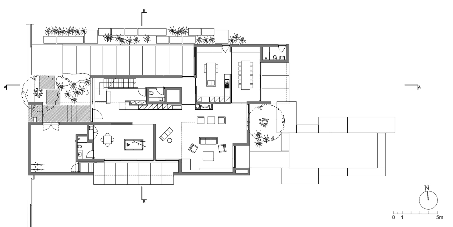 住宅设计,别墅设计案例,Topos Atelier de Arquitectura,庭院别墅,葡萄牙,国外住宅设计案例,630㎡,波尔图,极简主义,庭院别墅