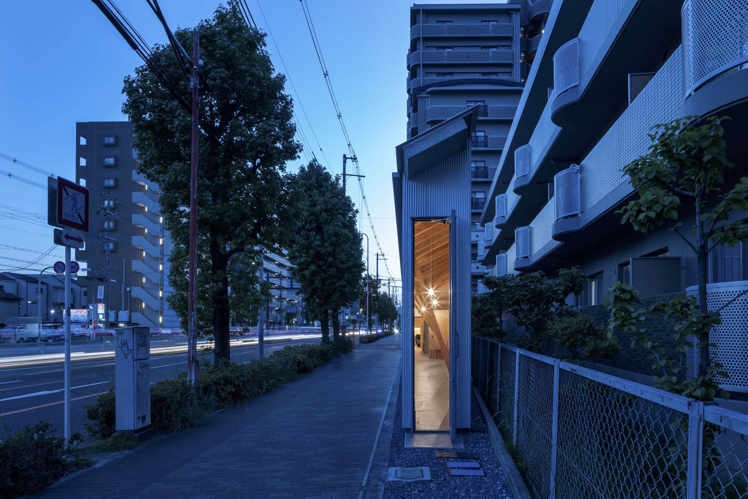 理发店设计,Office for Environment,日本,极简风格理发店设计,美容店,美发沙龙店,美发沙龙店设计,美容院,YOKONAGAYA,大板