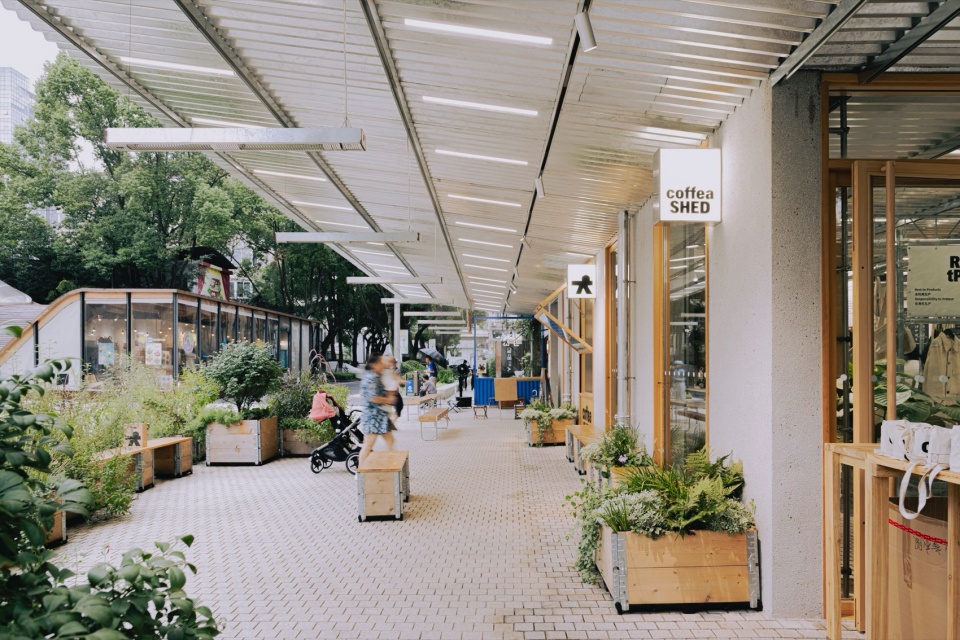 咖啡店设计,商店设计,零售店设计,咖啡零售店,街边店铺设计,零售店设计方案,零售店设计案例,上海,上海coffea SHED上生新所店,小大建筑设计事务所